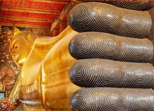 Reclinning Budda